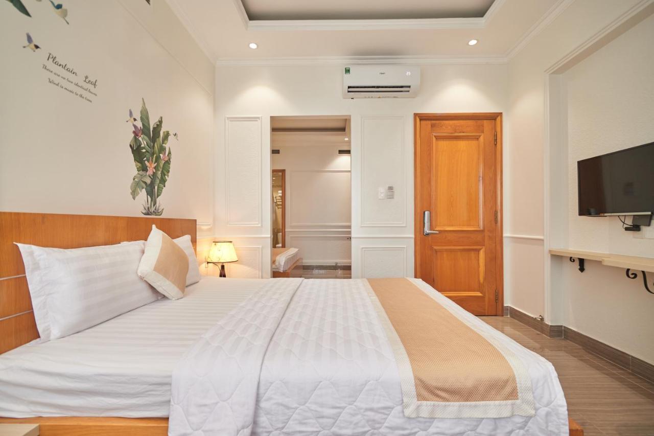 Khách sạn Bin Bin 10 - Mimosa Near Tan Son Nhat Airport 2*