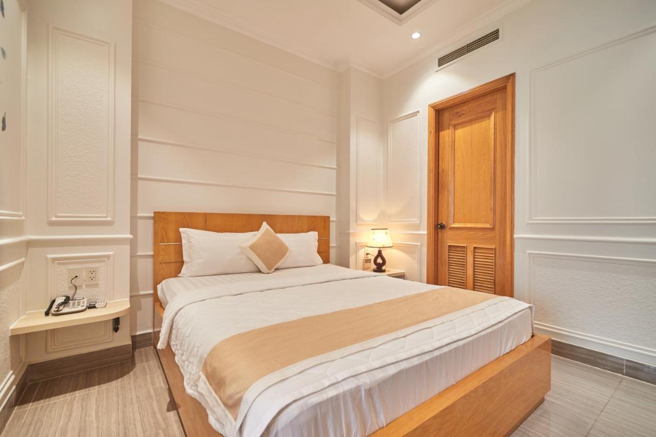 Khách sạn Bin Bin 10 - Mimosa Near Tan Son Nhat Airport TP. Hồ Chí Minh